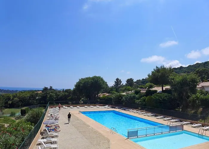 Petit Coin De Paradis